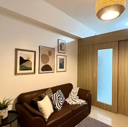 Cozy Staycation Near Moa & Airport *