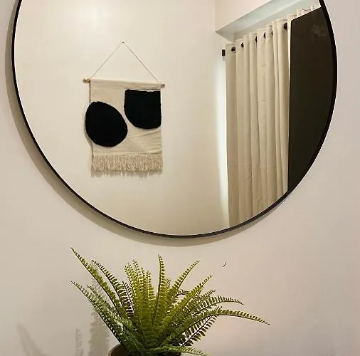 Apartment Cozy Staycation Near Moa & Airport *