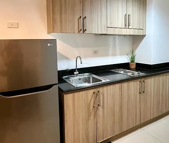 Cozy Staycation Near Moa & Airport *